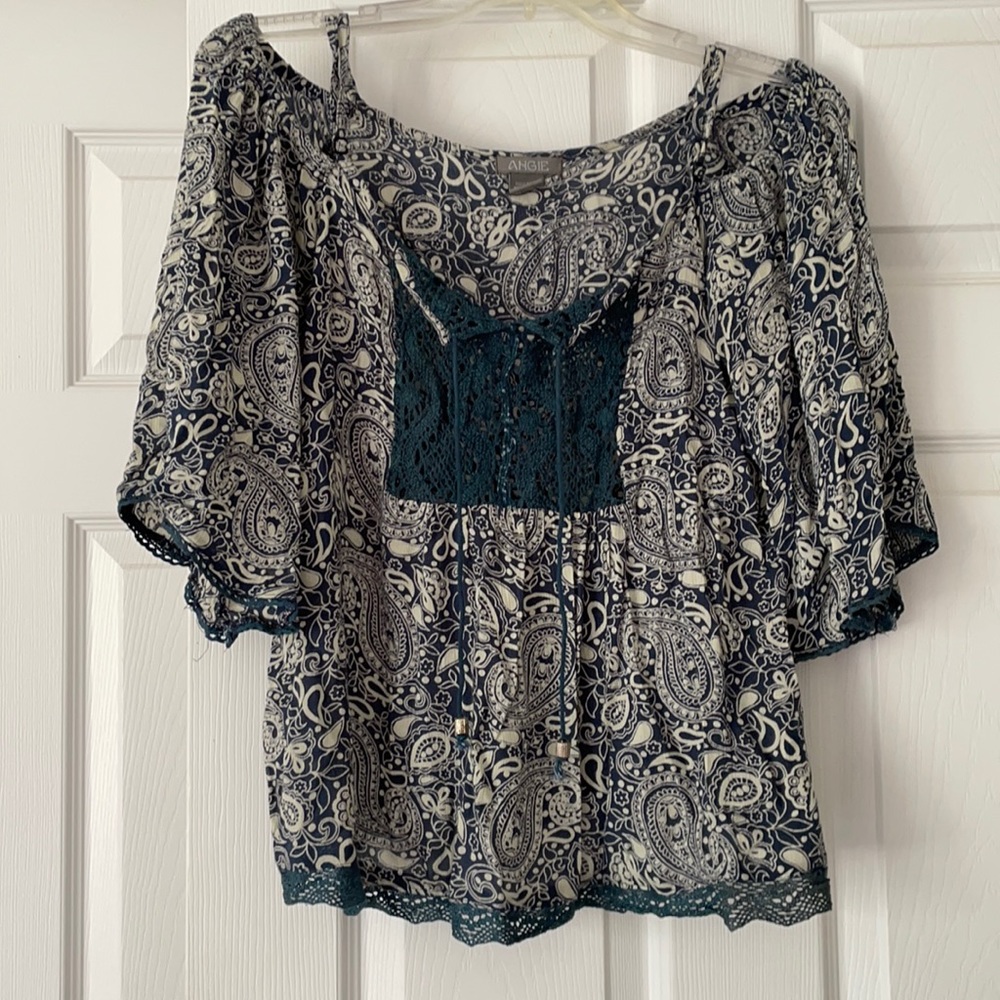 🦋Patterned shirt